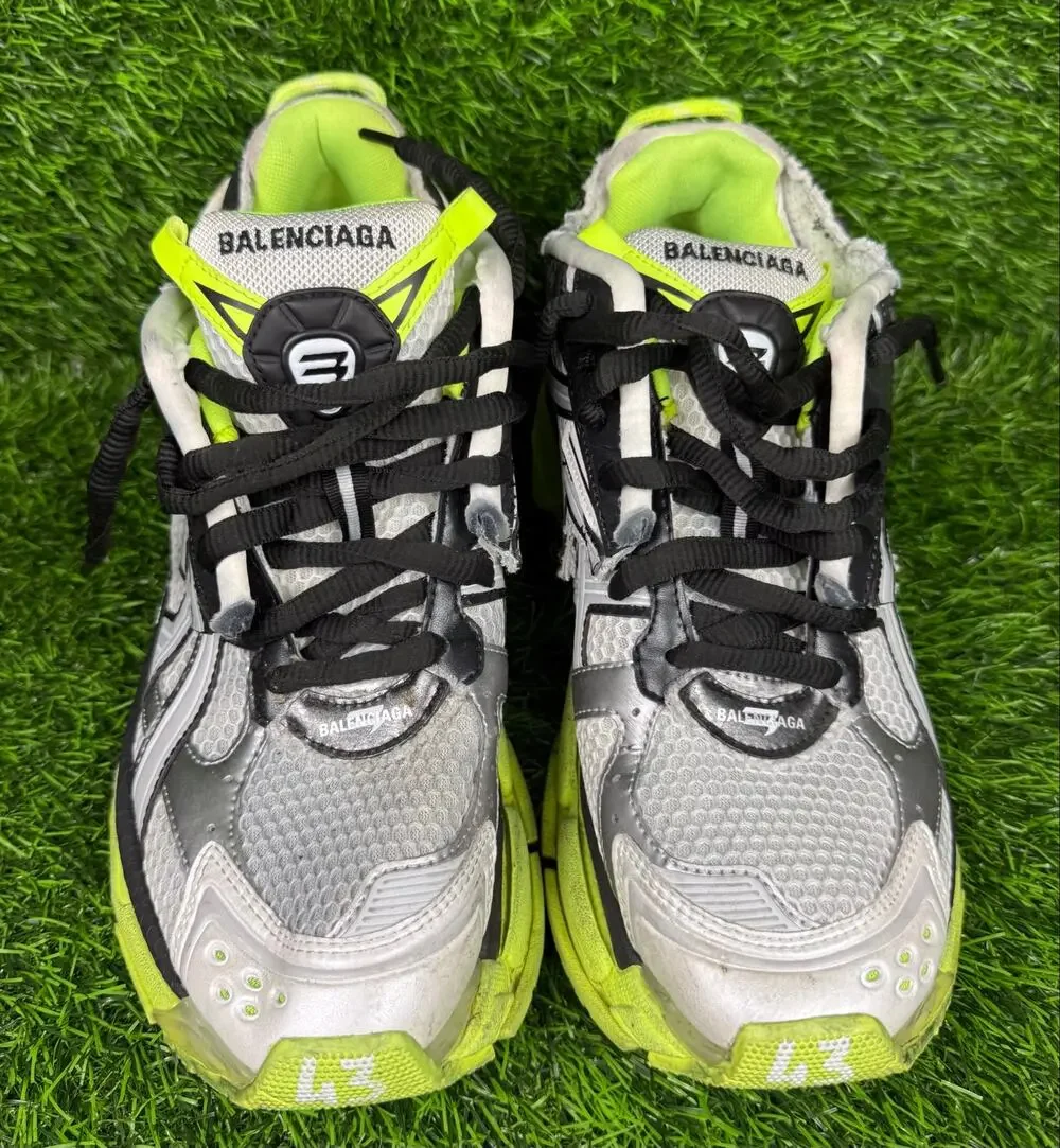 Balenciaga Runner Sneaker White Black Fluo Neon Yellow Distressed Mens sz 10